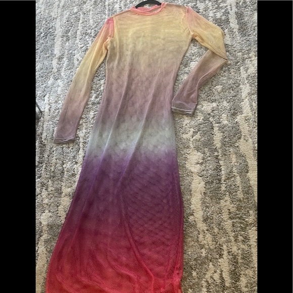 Multicolored fishnet dress - Picture 2 of 2